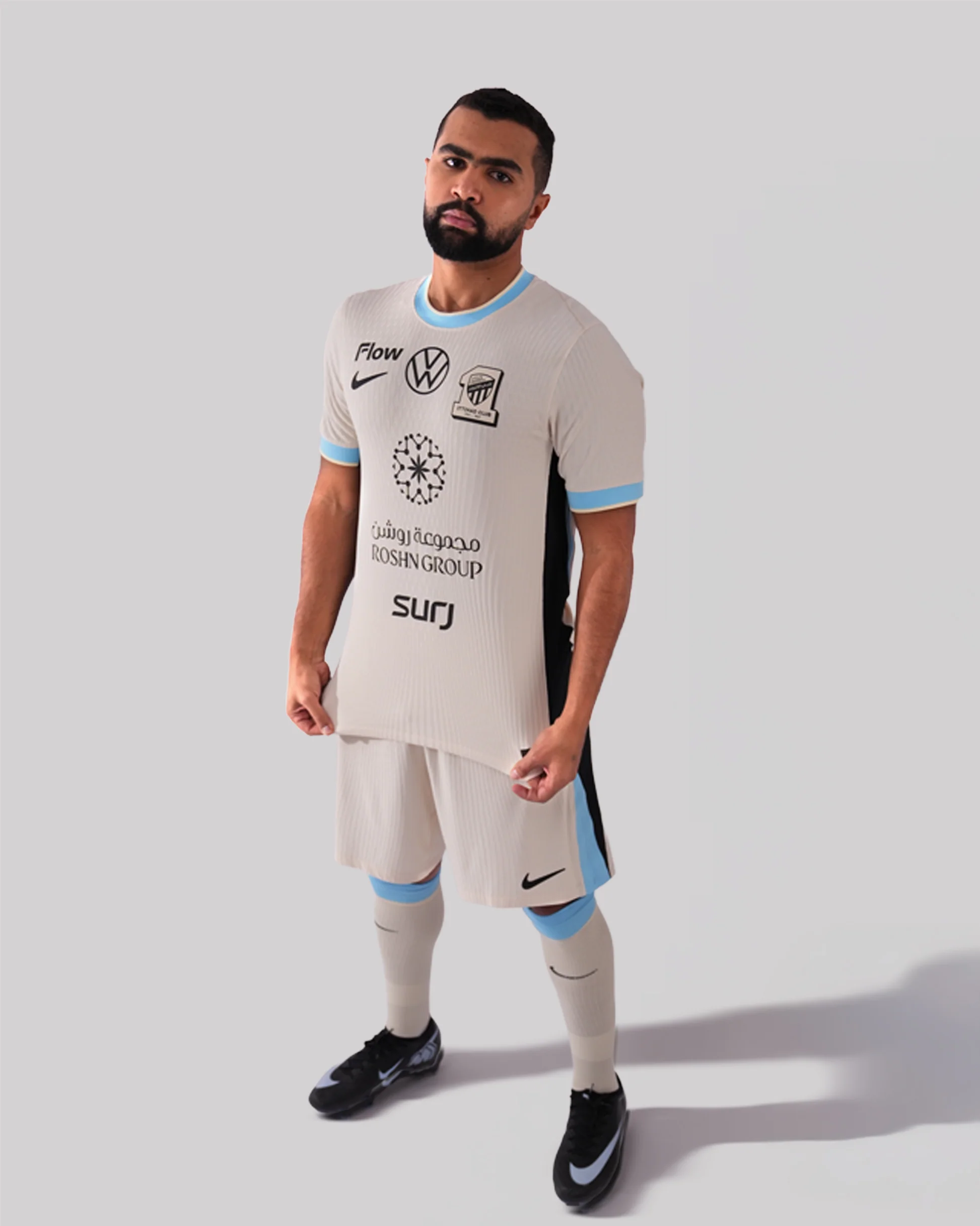 تيشيرت الاتحاد رجالي احتياطي 25/26 - فئة الاعبين - Image 3